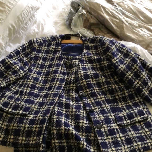 Liz Claiborne Blue With White Stripe Skirt Suit - Picture 2 of 4